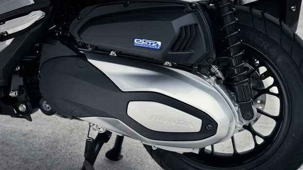 Honda ADV350 sportos motor HSTC-vel és kedvező üzemanyag-hatékonysággal