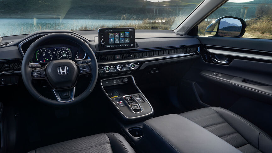 Háromnegyedes elülső felvétel egy Honda CR-V modellről