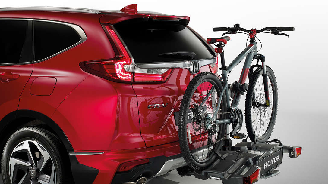 A Honda CR-V tartozékcsomagok hátulról és oldalról.