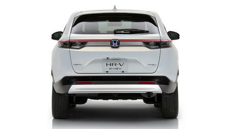 Hátulról készült stúdiófelvétel a Honda HR-V-ről