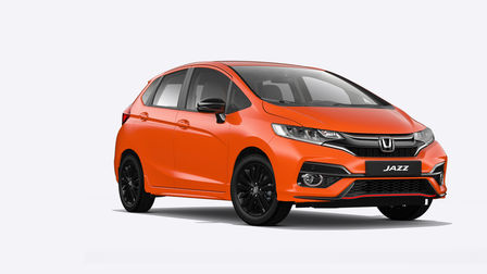 Háromnegyedes felvétel a Honda Jazz Dynamic elejéről.