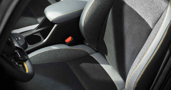 Fűtött Honda Jazz ülések sárga varrással