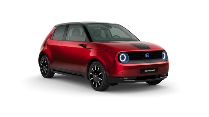 A Honda e Advance modell háromnegyedes nézetben.