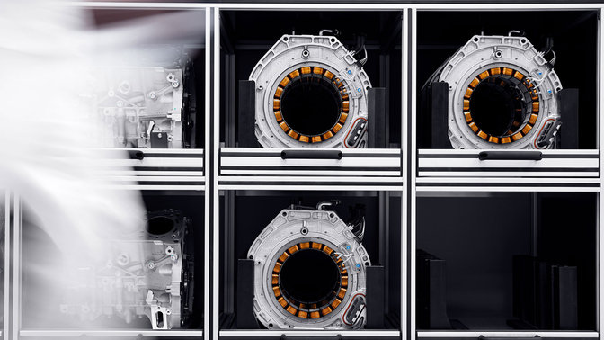 Az NSX Direct Drive Motor egys&eacute;geinek el&ouml;ln&eacute;zete. 