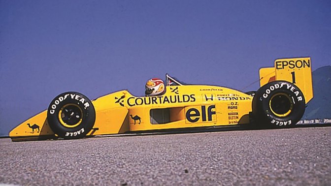 A Honda-motorral felszerelt Lotus 100T-t az F1-es címvédő, Nelson Piquet vezette az 1988-as szezonban.