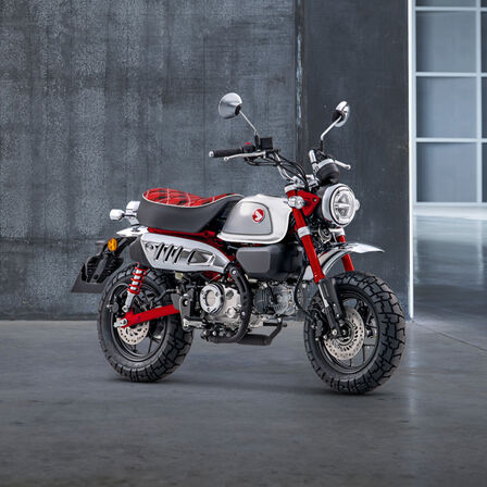 Honda Monkey üléssel