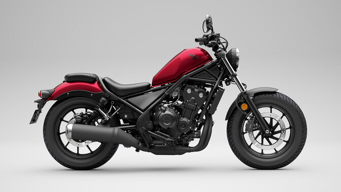 Honda CMX500 oldalról készült stúdiófelvétel