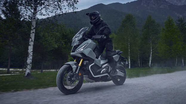 Közelkép a Dax 125 motorjáról