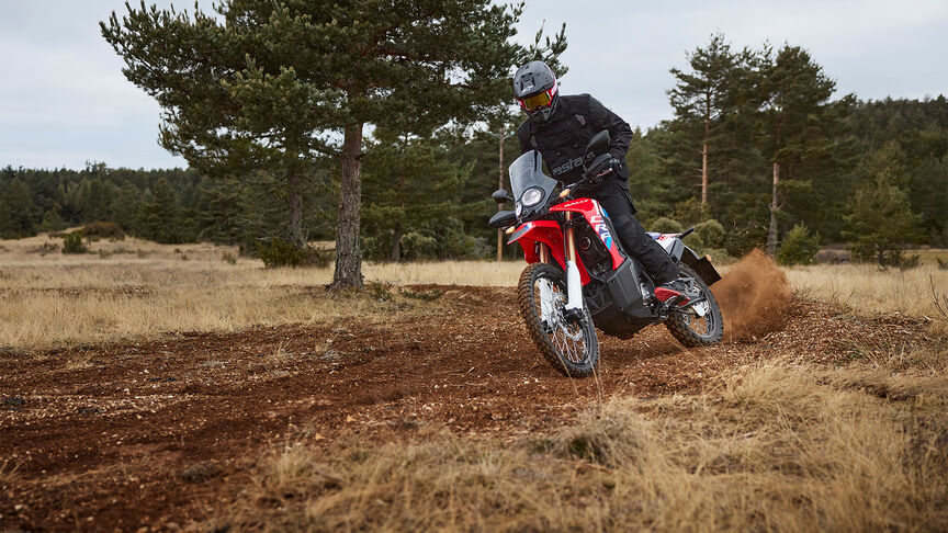 Honda CRF300L és CRF300 Rally motorkerékpár.