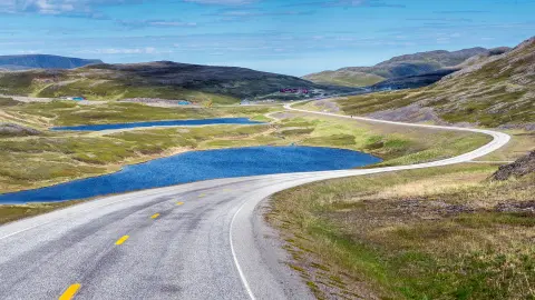 A European Route 69 (röviden E69) egy európai út az észak-norvégiai Olderfjord és az Északi-fok között. Az út 129 km hosszú, és öt alagúton vezet át, amelyeknek teljes hossza 15,5 km.