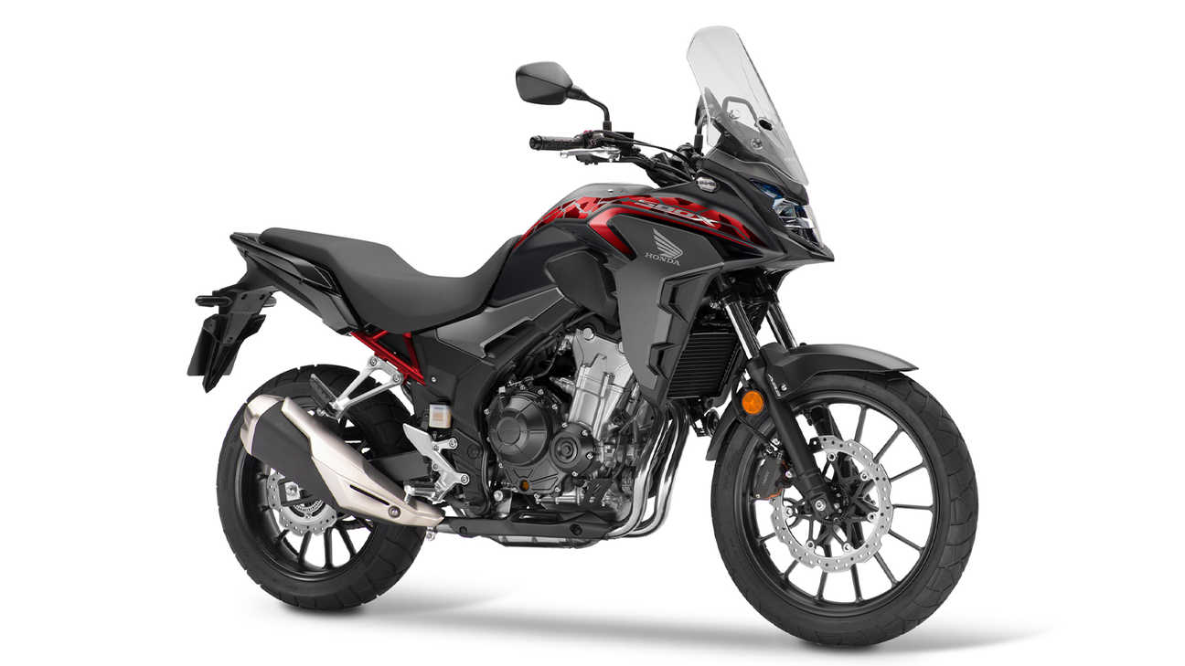 CB500X jobb oldalról, stúdióban