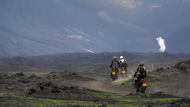 HAR-motorosok Izlandon hegyvidéki terepen