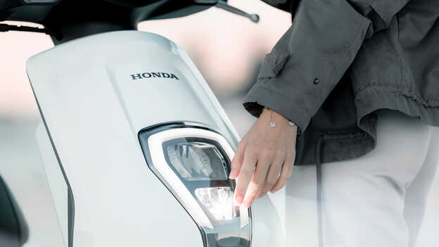 Honda EM1 e: LED-fényszóró