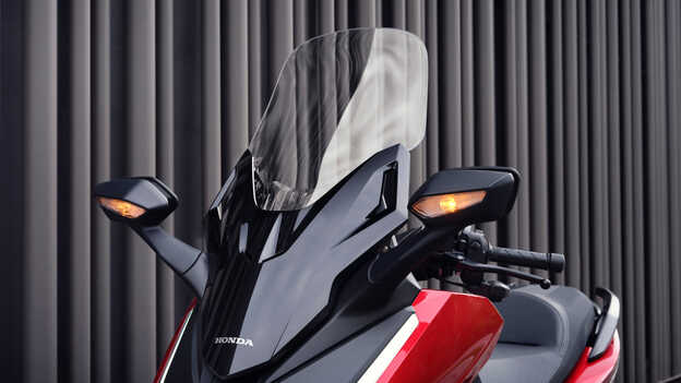 Honda Forza 350 szélvédője