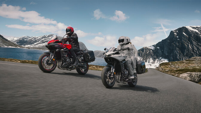 A Honda CB1000GT felülnézetből.