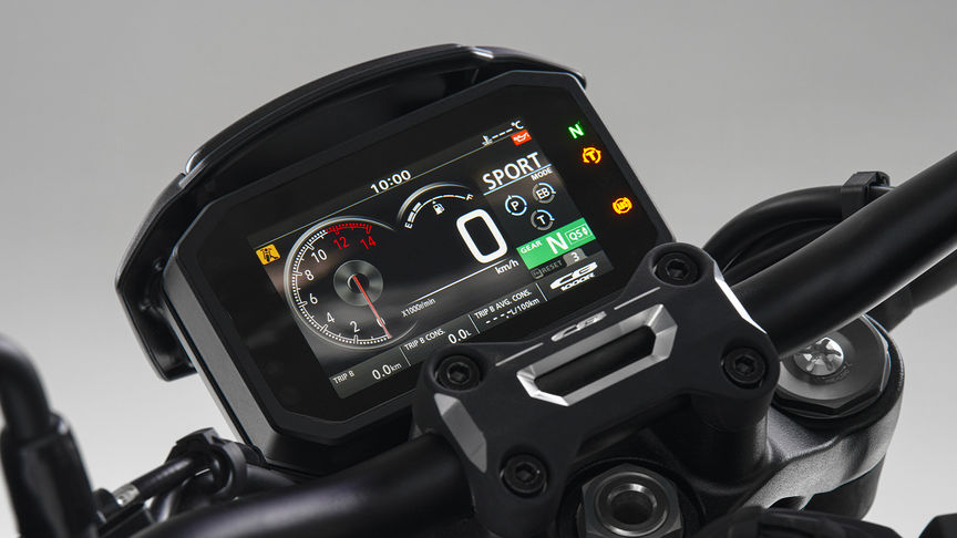 CB1000R Black Edition, 5"-os TFT-kijelző Honda okostelefon hangvezérlési rendszerrel