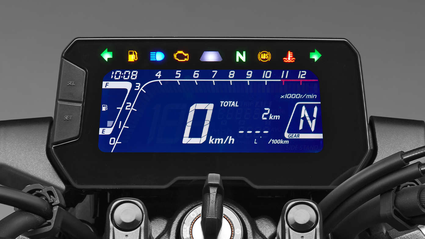Honda CB125R, kifinomult, könnyű, LCD-műszerfal