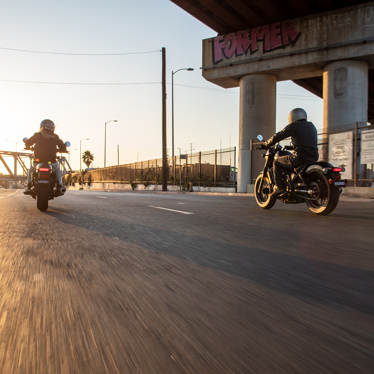 CMX500 Rebel két motorossal