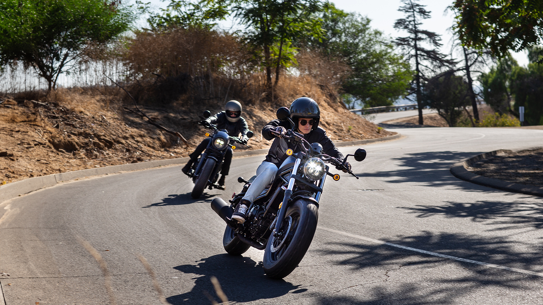 CMX500 Rebel két motorossal