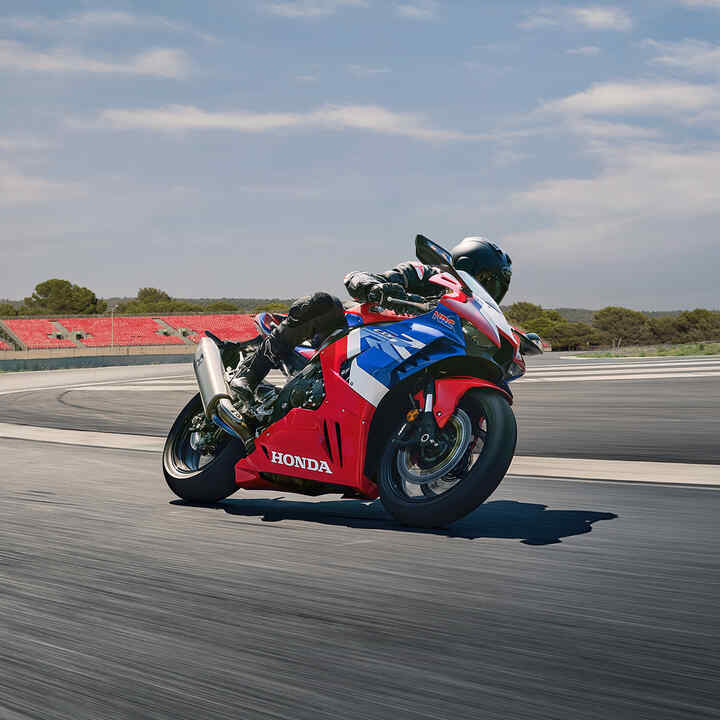 Honda CBR1000RR-R Fireblade – a versenypálya csúcsán