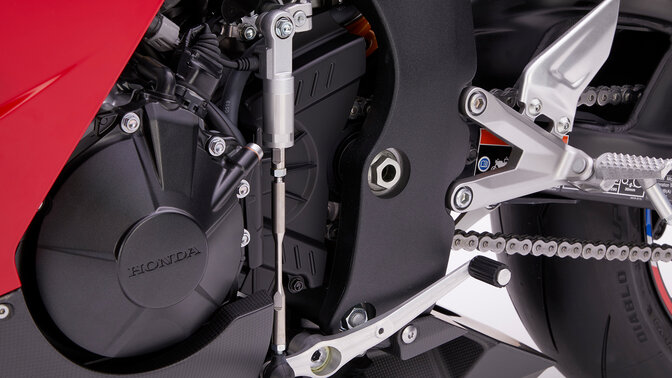 Honda CBR1000RR-R Fireblade gyorsváltó 