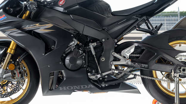 Honda CBR1000RR-R Fireblade SP simább gyorsváltóval