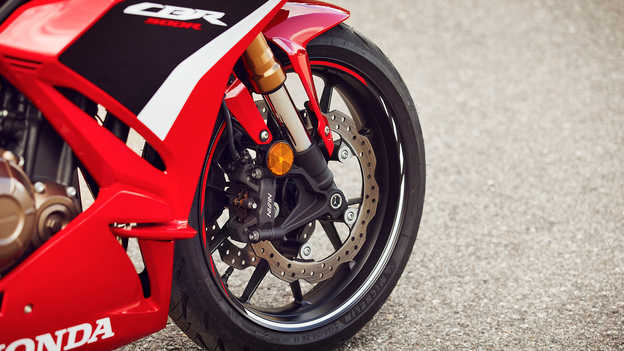 CBR500R Új Showa 41 mm-es SFF-BP FORDÍTOTT VILLÁK