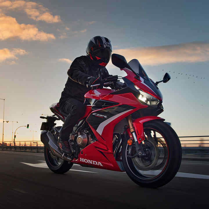 CBR500R LÉPJEN FELJEBB