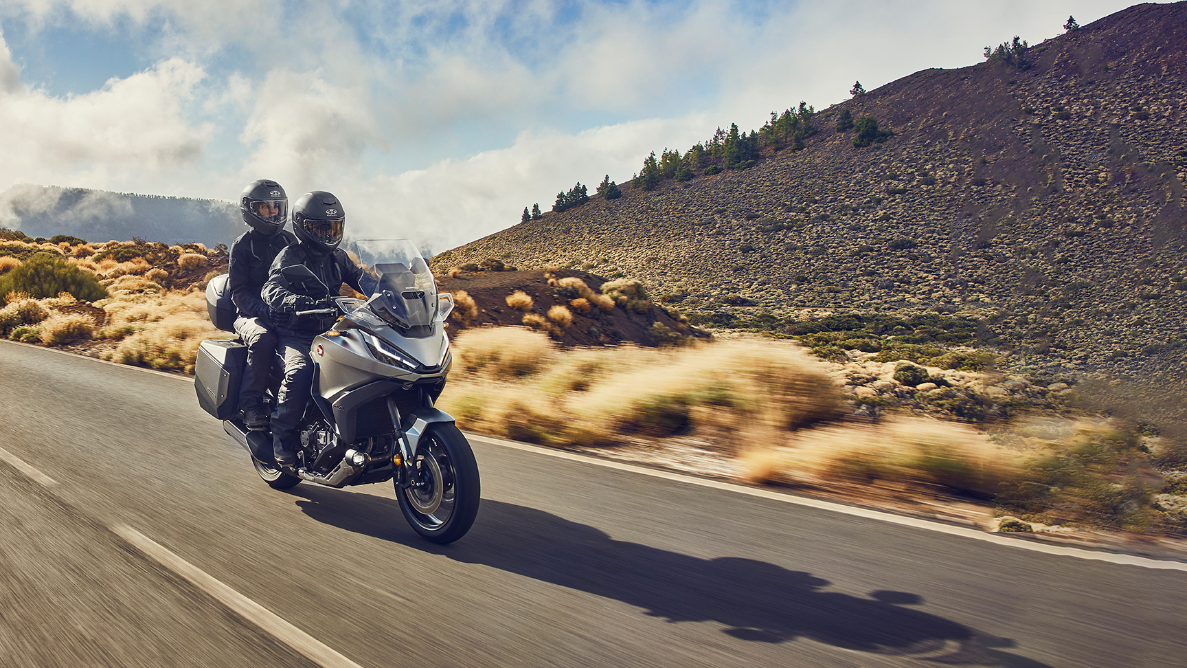 Honda NT1100 közúton