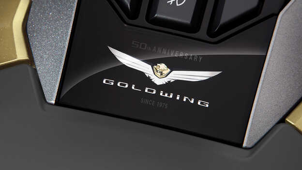 Honda GL1800 Gold Wing Tour, Légzsákkal felszerelve
