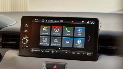 Honda CONNECT navig&aacute;ci&oacute;s rendszerrel