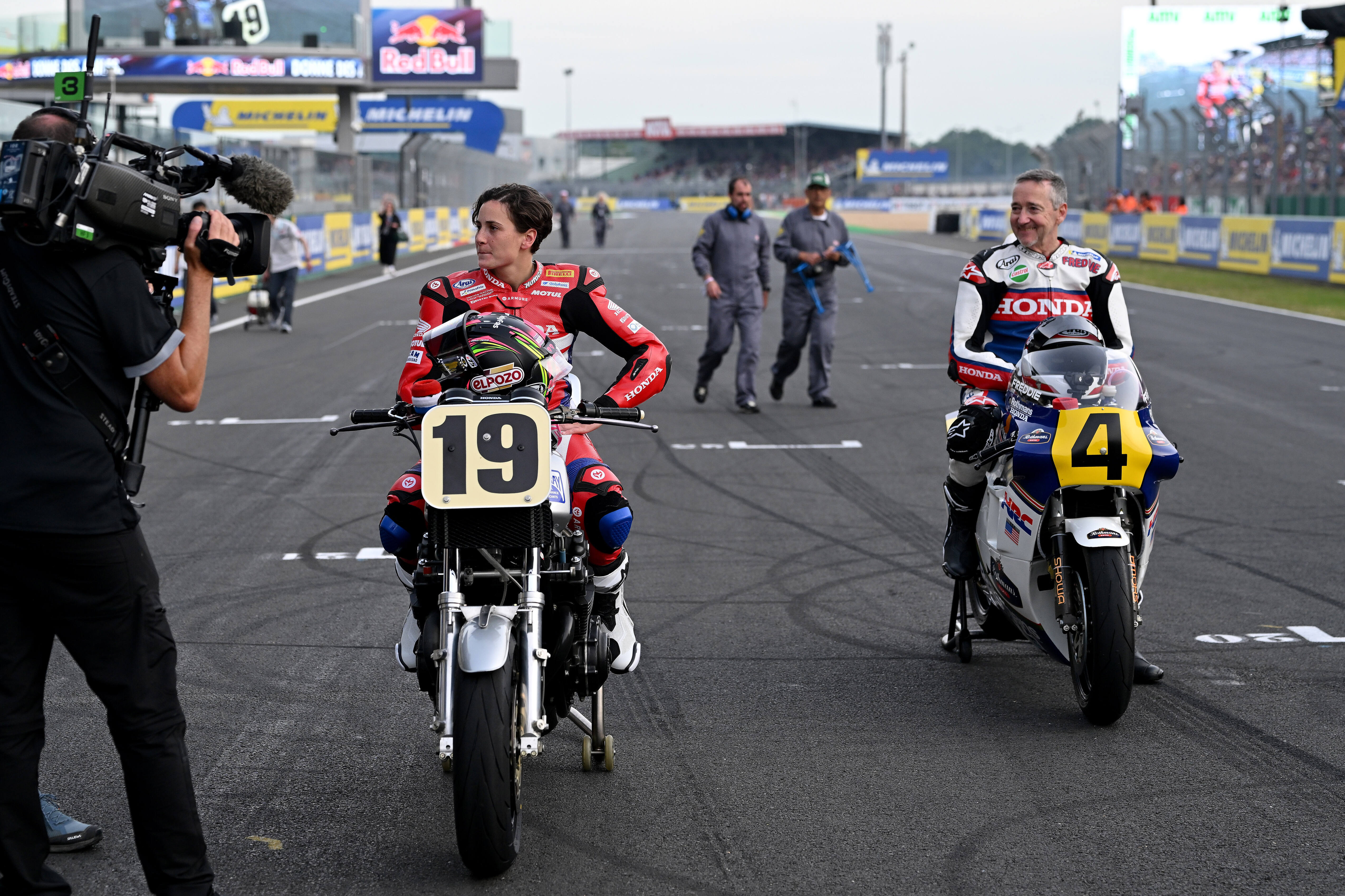 Old school reborn: CB1000F showcased at two major events in France, where Honda celebrated the company’s illustrious motor sport heritage which inspired it