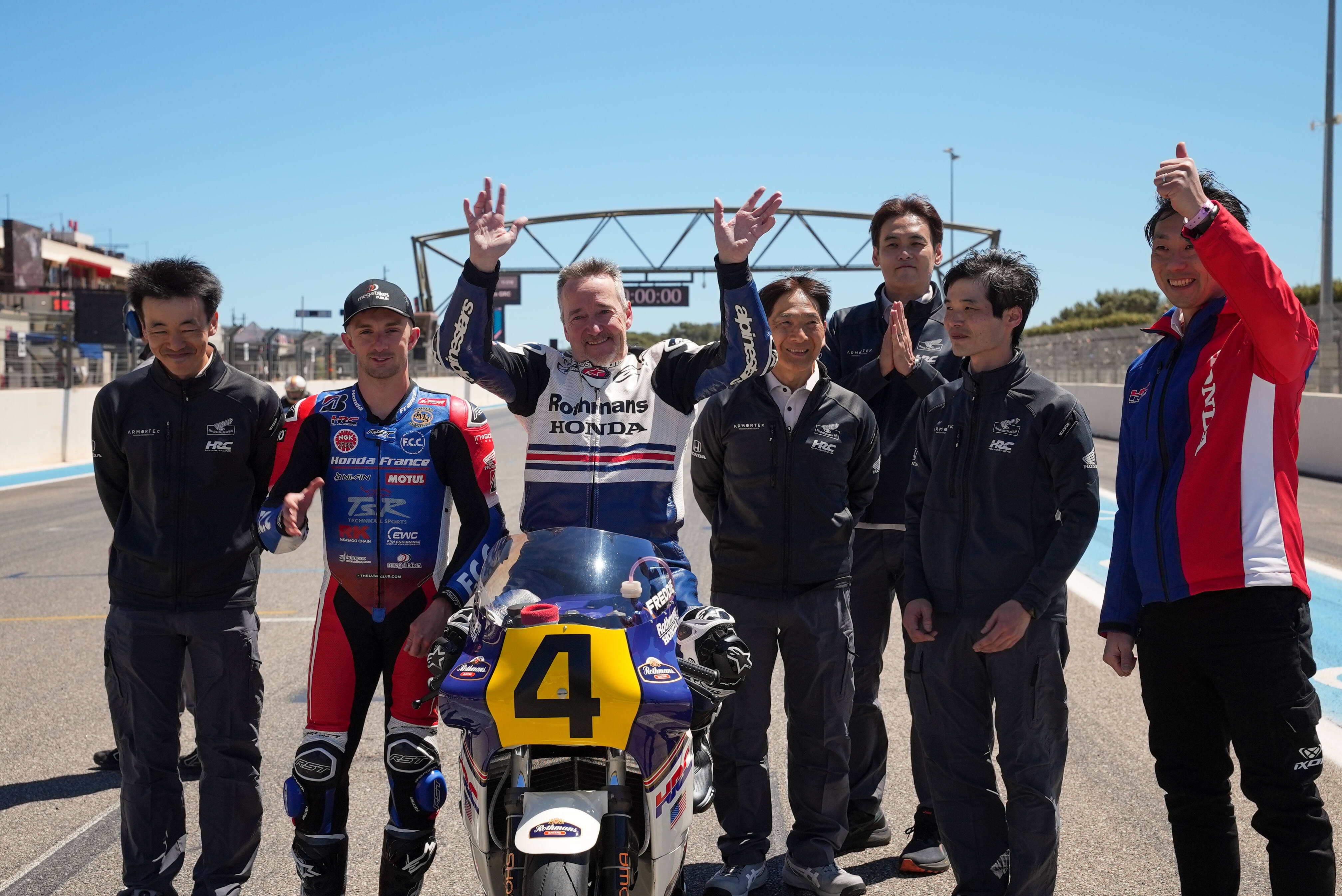 Old school reborn: CB1000F showcased at two major events in France, where Honda celebrated the company’s illustrious motor sport heritage which inspired it
