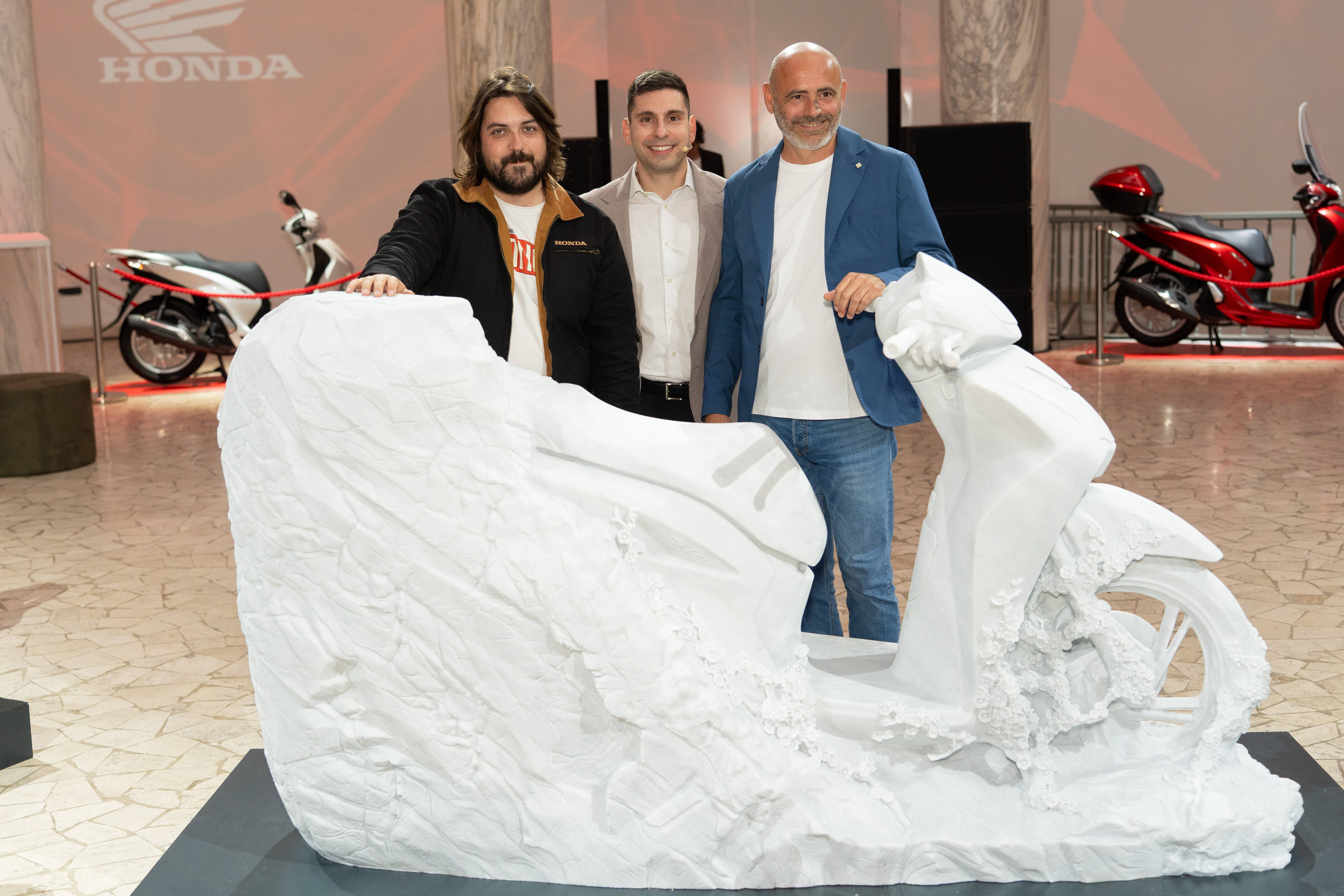 Honda celebrates 25 years of the SH125i with the SH Marmo and ‘Hanami’:  Two special projects exploring sustainability and design